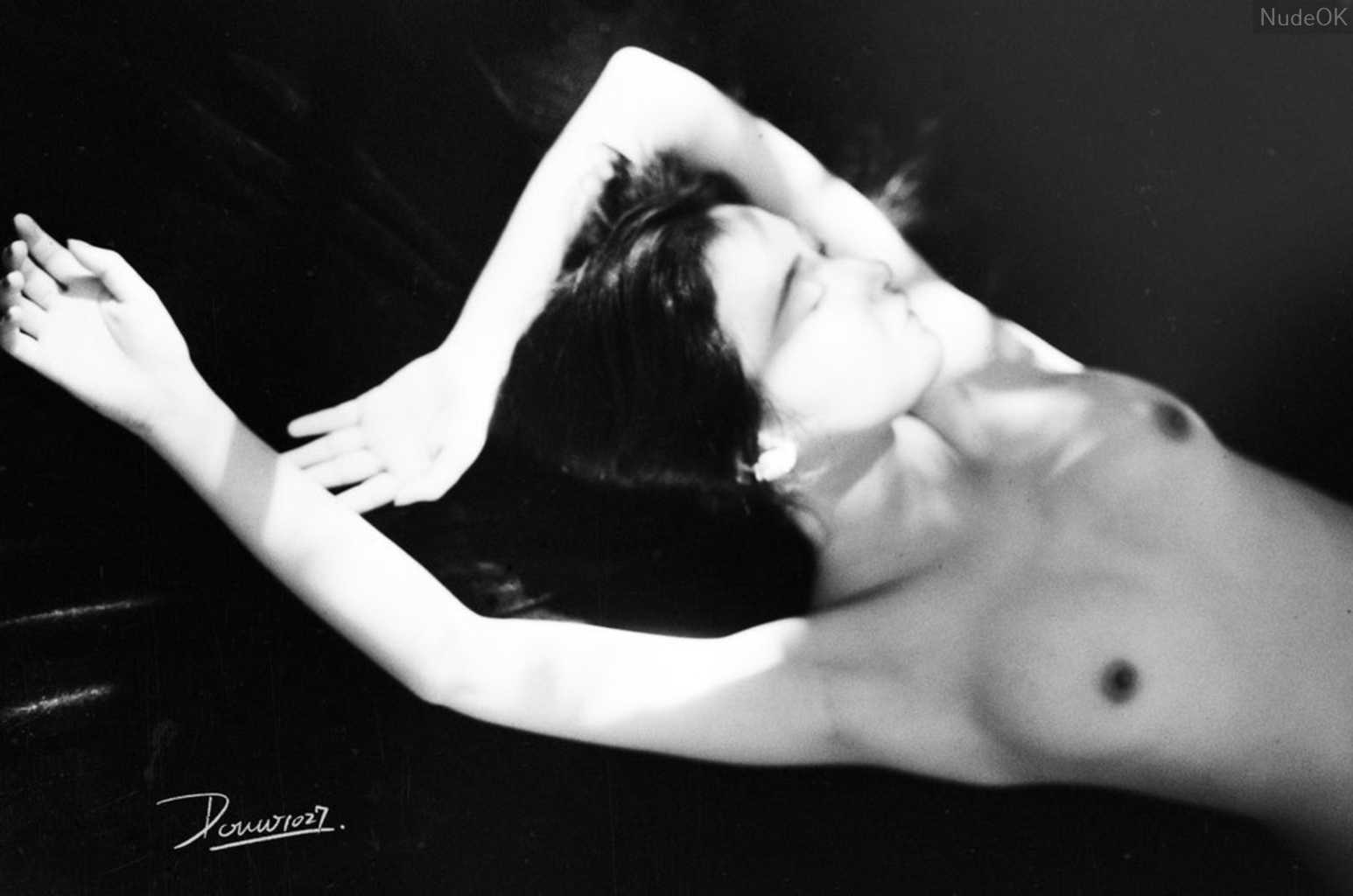 NudeOK Idol girl Korea Pictures k pop sexy nude model korean asia